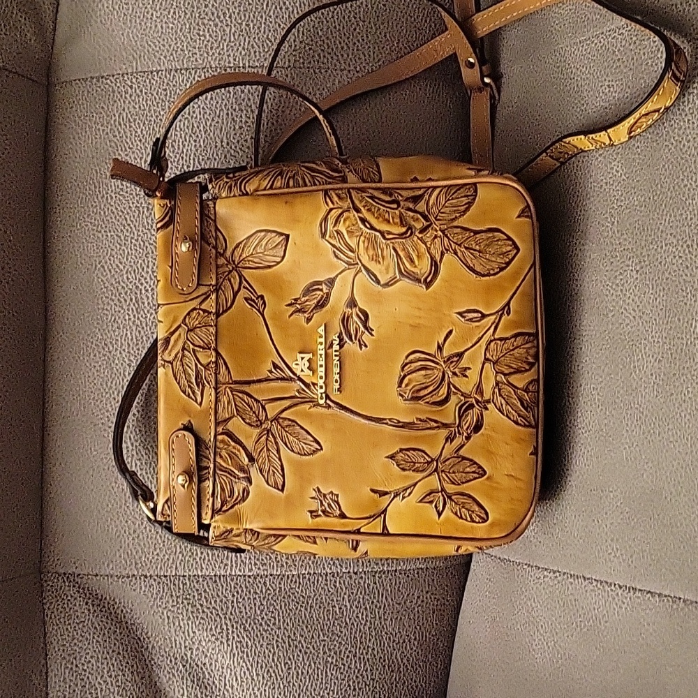 Cuoieria fiorentina purse